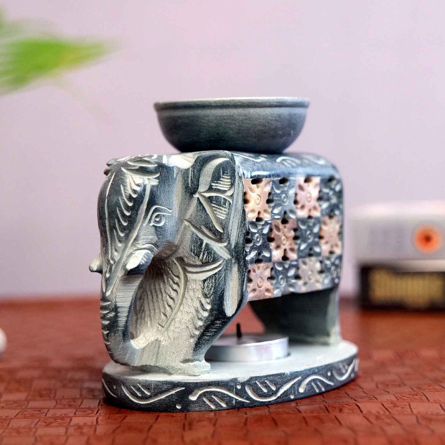 Chess Elephant Aroma Oil Diffuser